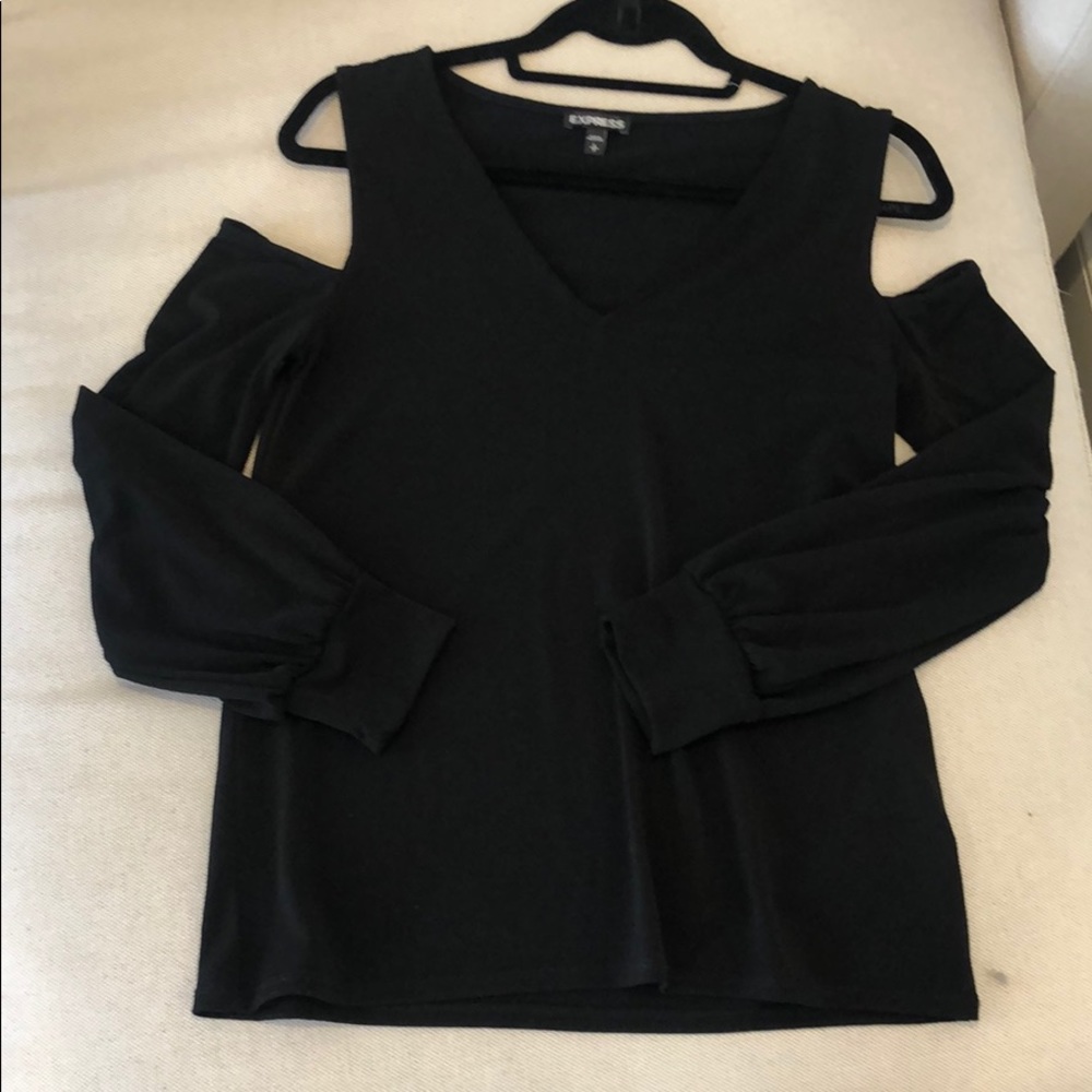 Cold shoulder shirt